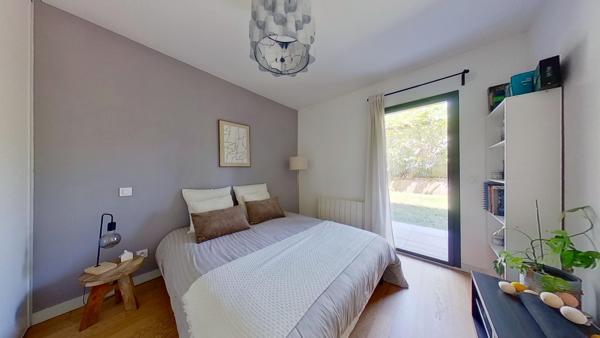 Appartement
         2 pièces
        - 50 m² Exclusivité 225 000 € *