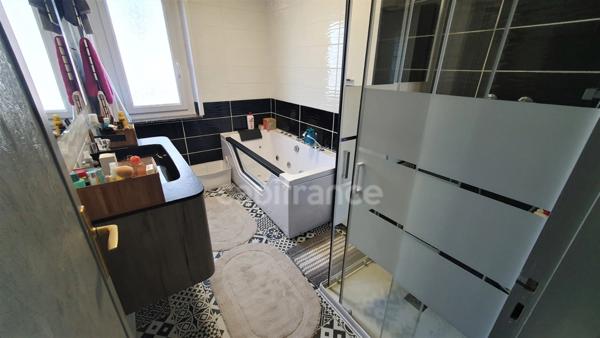 Maison individuelle 6 pièces de 151m² VESOUL (70)