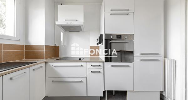 À vendre Appartement 4 pièces 73.11 m² - Petit-couronne 76650