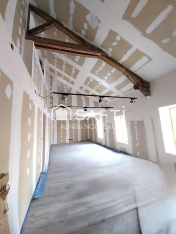 Immeuble - Deux Grands Appartements à Aigueperse pour habiter ou pour louer