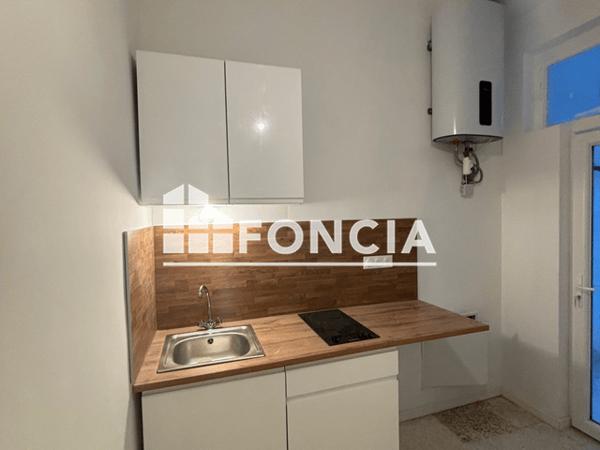 Location Appartement 2 pièces 30.4 m² - 1 RUE ARGHALIER Sete 34200