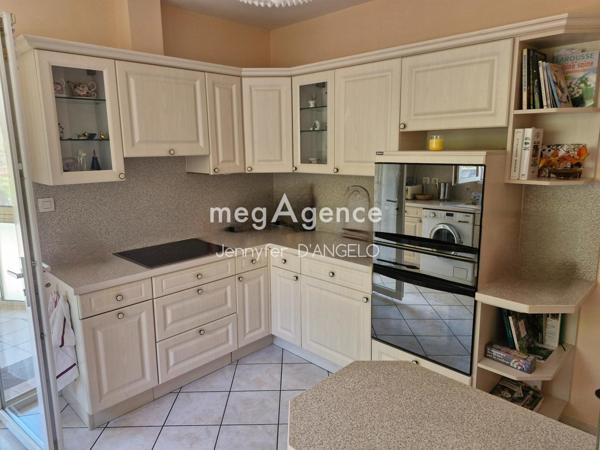 Maison à SANARY-SUR-MER, 83110 - 5 pièces 109m²