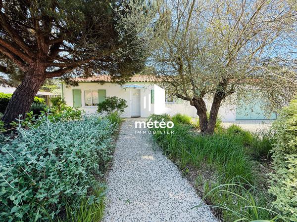 maison de plain pied 4 chambres avec piscine à la Tranche sur mer