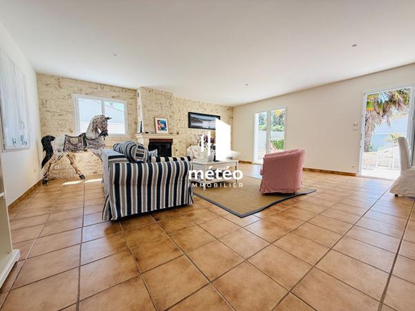 maison de plain pied 4 chambres avec piscine à la Tranche sur mer