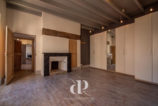 Castelsagrat (82400) L'art de vivre – Une maison de village audacieusement restaurée