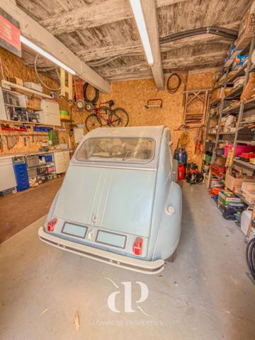 Castelsagrat (82400) L'art de vivre – Une maison de village audacieusement restaurée