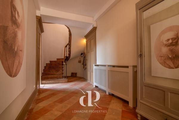 Castelsagrat (82400) L'art de vivre – Une maison de village audacieusement restaurée