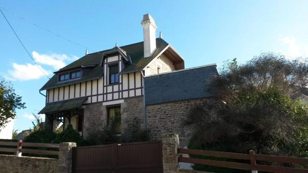 Maison en pierres vue mer à saint-malo les rosais