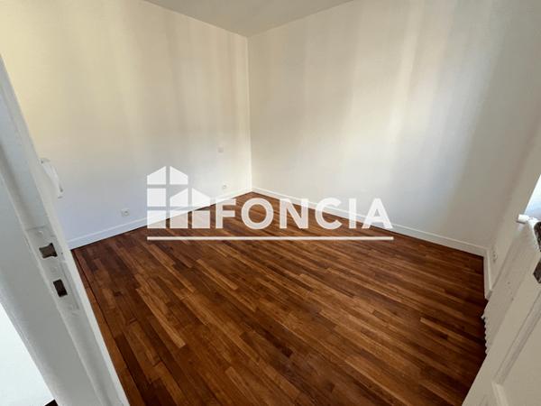 Location Appartement 3 pièces 87.01 m² - 21/23 RUE HENRI LAFOREST Flers 61100