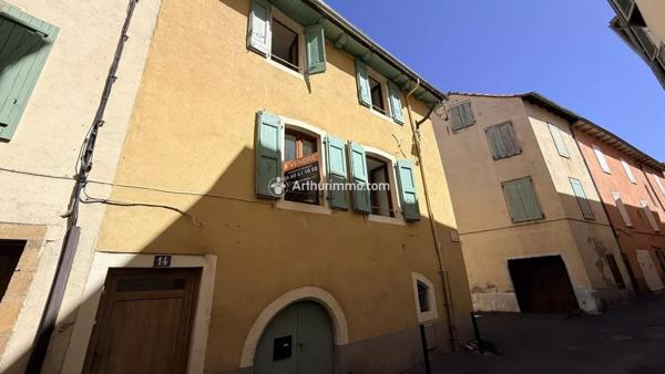 Vente                                                      Maison de ville
                        
                     3 pièces                      71 m2                     à Millau