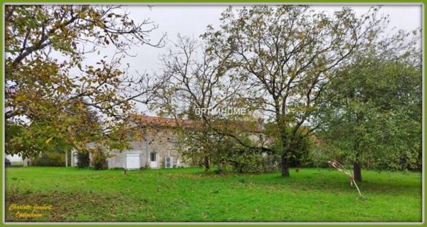 Maison à vendre 6 pièces Proche de SAINT AULAYE PUYMANGOU (24)