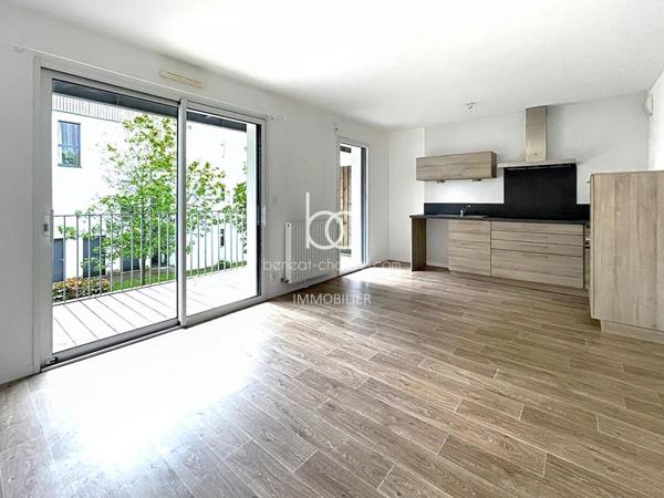 SAINT AVE Appartement 2 pièces 45 m²