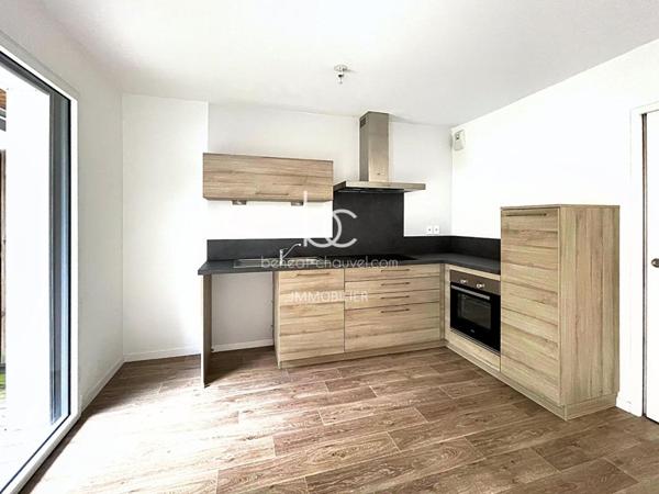 SAINT AVE Appartement 2 pièces 45 m²