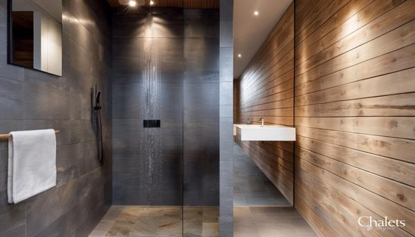SERRE CHEVALIER LE-MONETIER-LES-BAINS Chalet d'exception de 448,55 m²