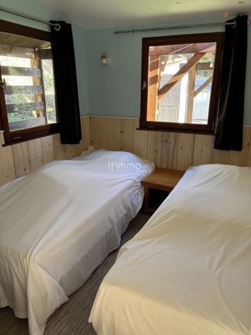 Maison de vacances de 3 pièces et dépendances