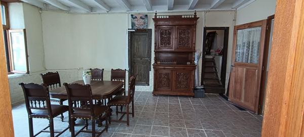 LE VEURDRE - MAISON DE BOURG 180 M2, STUDIO, TERRAIN + GARAGE