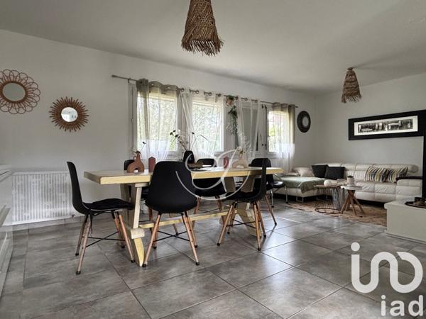 Maison 3 pièces de 64 m² à Saintry-sur-Seine (91250)