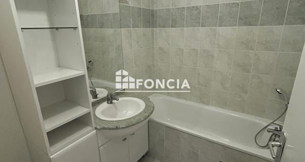 À vendre Appartement 2 pièces 42.4 m² - Carpentras 84200