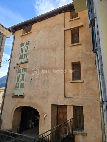 Maison de village de 289 m²