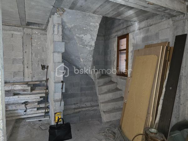 Maison de village de 289 m²