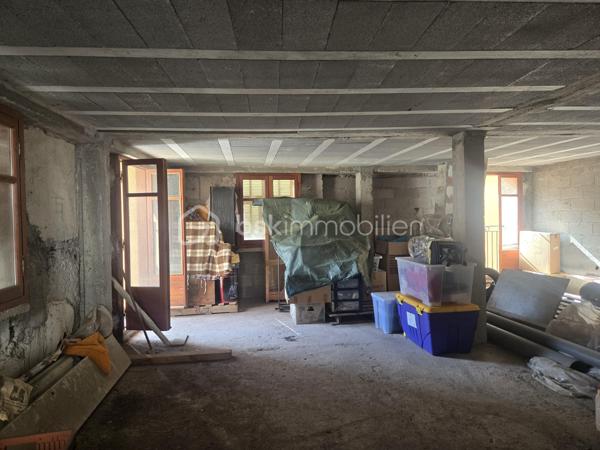 Maison de village de 289 m²