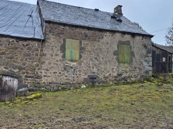 Maison à vendre 4 pièces SAINT SATURNIN (15)