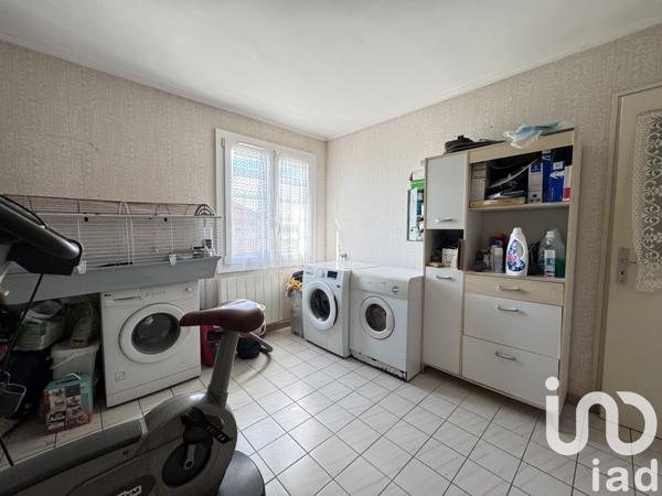 Maison à vendre 6 pièces 140 m² Saint-Yrieix-sur-Charente