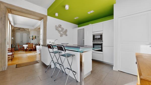 Trévoux (01600) TREVOUX - APPARTEMENT D'EXCEPTION DE 108 m² EN RDJ - 2 CHAMBRES - CAVE ET GARAGE