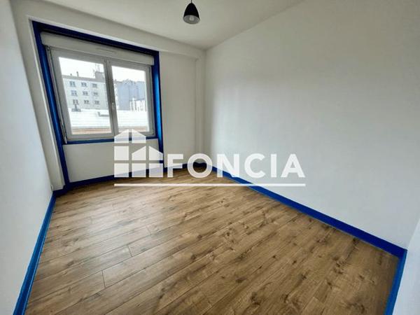 Location Appartement 2 pièces 42 m² - 38 RUE BUGEAUD Brest 29200