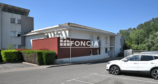 À vendre Appartement 22 pièces 458 m² - Saint-martin-de-crau 13310