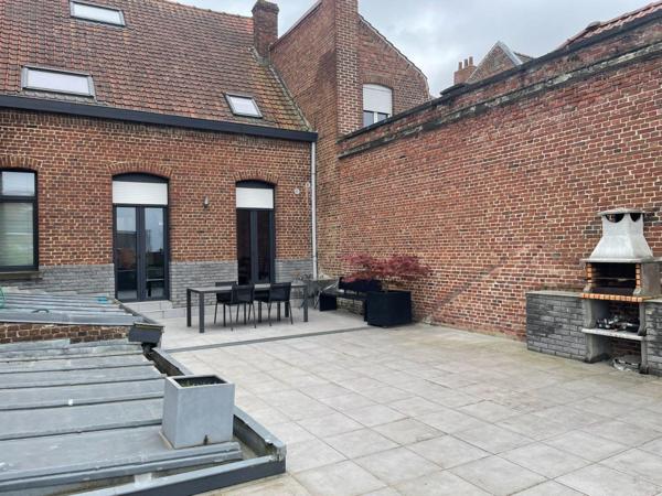 Local mixte (Pro/Hab) à vendre à Bailleul dans le Nord (59270), ref : F30376