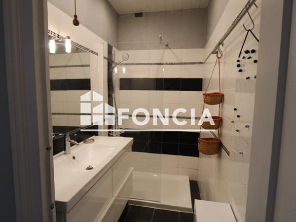 Location Appartement meublé 3 pièces 62.81 m² - 5 RUE AMPERE Grenoble 38000