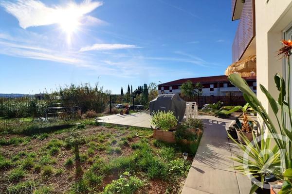 Appartement F3 à vendre  3 pièces - 61,23 m2 FREJUS - 83