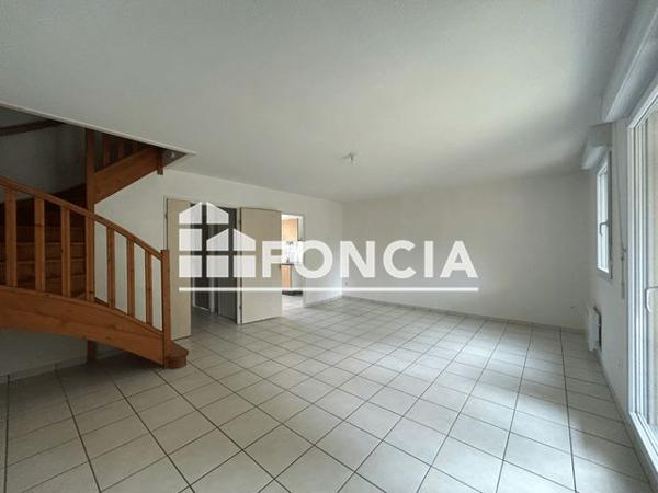 Location Maison 4 pièces 84 m² - 9 RUE HENRI DE BOURNAZEL Villeneuve Sur Lot 47300