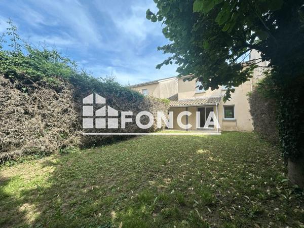 Location Maison 4 pièces 84 m² - 9 RUE HENRI DE BOURNAZEL Villeneuve Sur Lot 47300