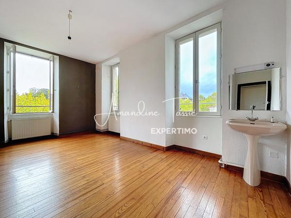 Millau (12100) Millau – Appartement dans résidence bourgeoise situé à deux pas de la place du Mandarous