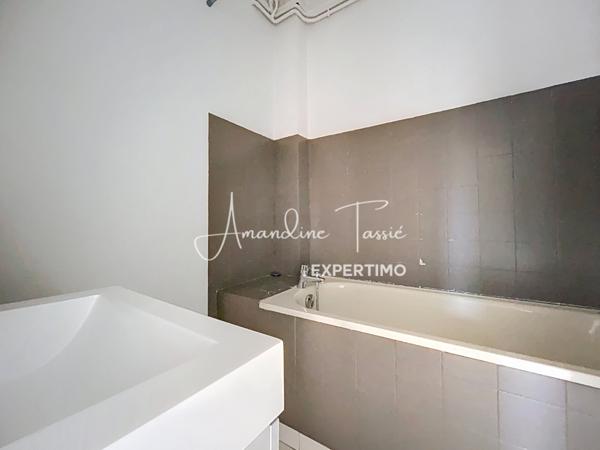 Millau (12100) Millau – Appartement dans résidence bourgeoise situé à deux pas de la place du Mandarous