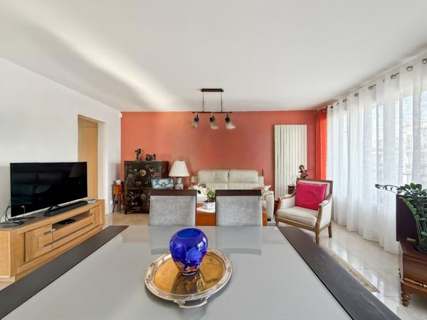 Saint-Maur-des-Fossés (94210) SAINT-MAUR-DES-FOSSÉS (94210) – LA VARENNE SAINT-HILAIRE Appartement 3 pièces – 59 m² – Double séjour 30 m² –