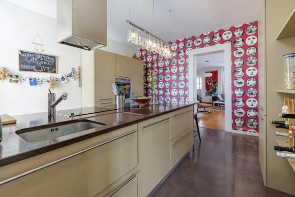 Maison à vendre 7 pièces DIVONNE LES BAINS (01)