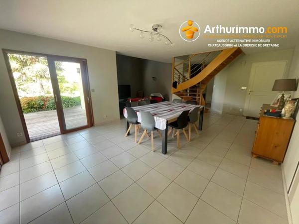 Location                                                      Maison
                        
                     6 pièces                      125 m2                     à Rannée