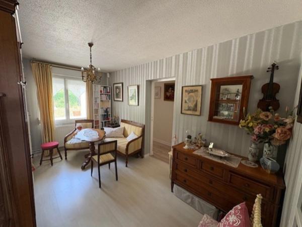 A vendre - Maison de plain pied de 146 m² - garage aménagé