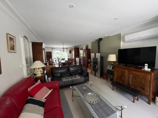 A vendre - Maison de plain pied de 146 m² - garage aménagé