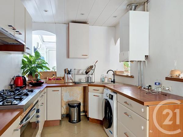 Maison à vendre  4 pièces - 100 m 2   MARSEILLE  - 13008