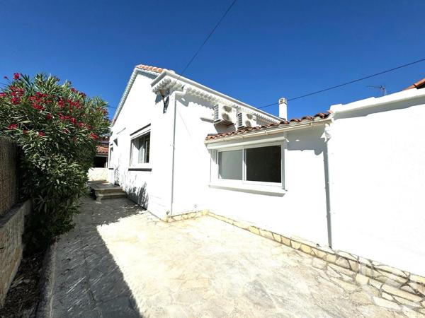 Maison à vendre  4 pièces - 100 m 2   MARSEILLE  - 13008