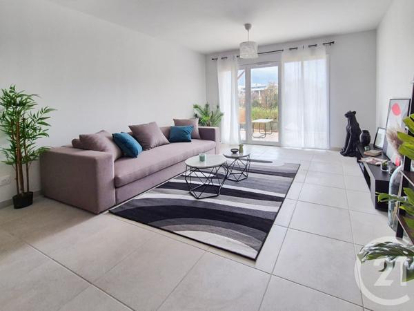 Maison à vendre  4 pièces - 100 m 2   MARSEILLE  - 13008