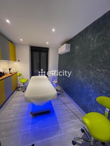 Immeuble
         9 pièces
        - 239 m² Exclusivité 1 248 000 € *