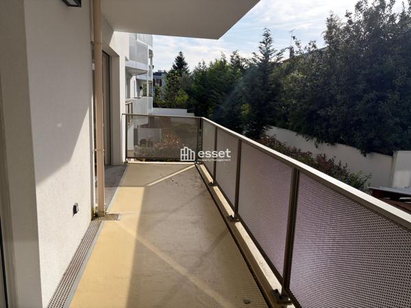 Location Appartement 4 pièces 92.6 m² - Viroflay 78220