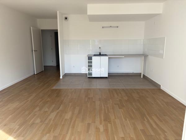 Location Appartement 4 pièces 92.6 m² - Viroflay 78220
