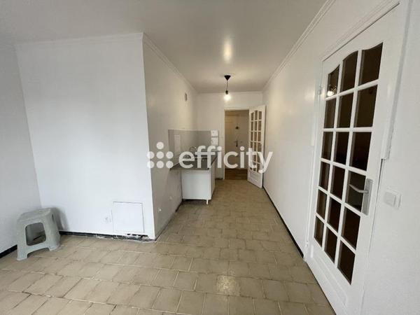 Appartement
         3 pièces
        - 68 m² 132 000 € *