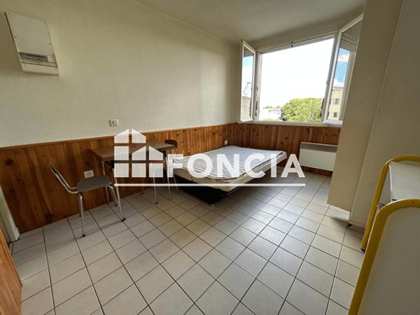 Location Studio 18.15 m² - 36 RUE BERNE LAGARDE Albi 81000